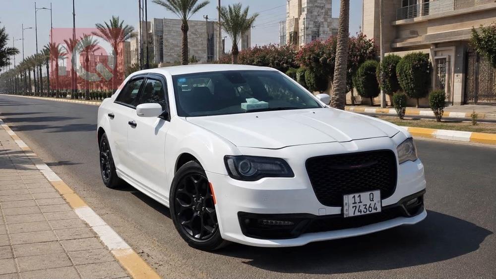 كرايسلر 300
